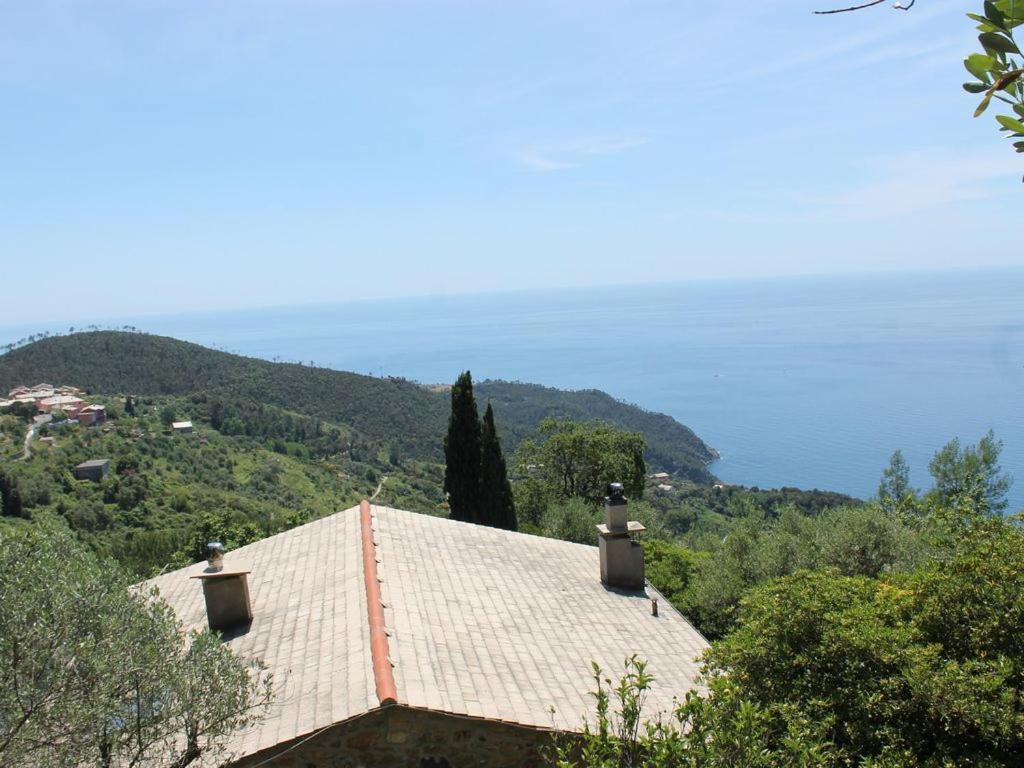 Cottage La Torre Del Pittore Bonassola Eksteriør billede