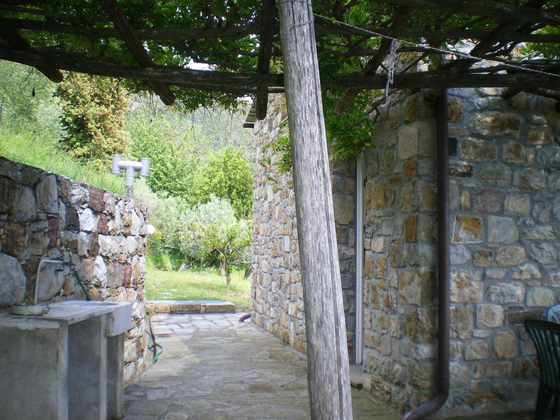 Cottage La Torre Del Pittore Bonassola Eksteriør billede
